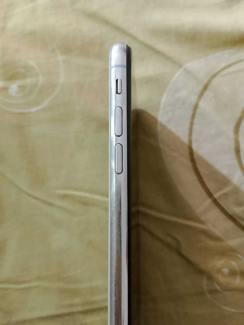 Apple iPhone XS 0