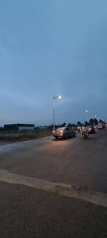5 Marla Level Plot available 14
