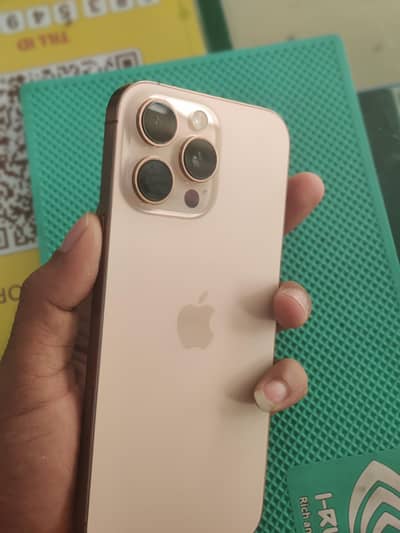 Apple iPhone 16 Pro Max