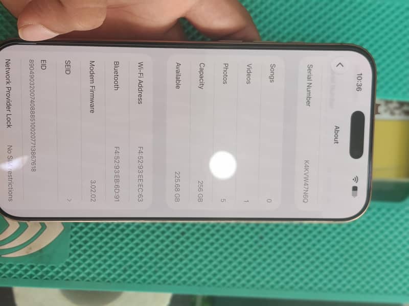 Apple iPhone 16 Pro Max 8