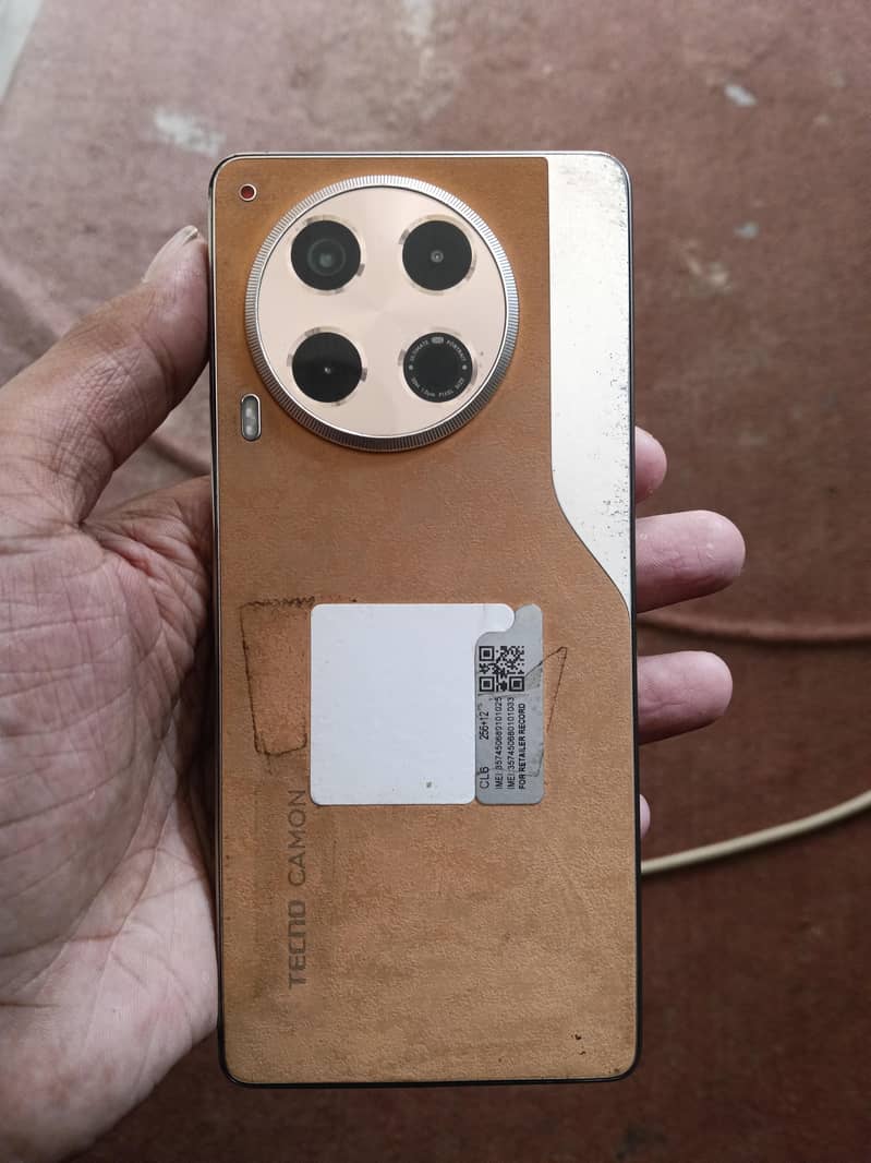 Tecno CAMON 30 1