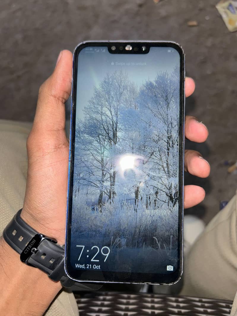 Huawei Nova 3i 0