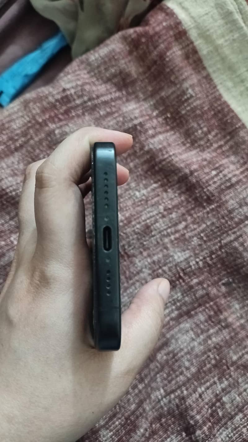 Apple iPhone 15 Pro Max 1