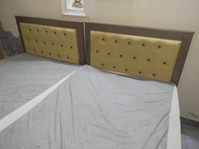 2 single beds for sale with mattress