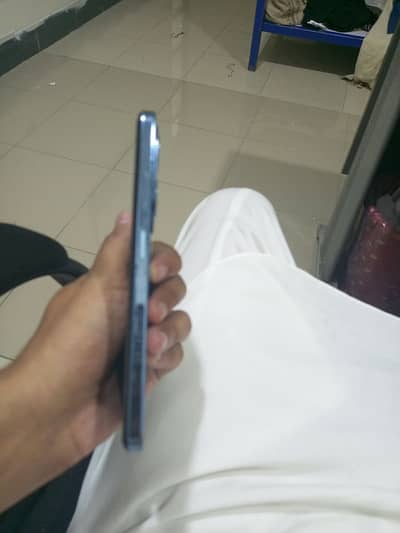 Infinix Hot 40i 8+8/256 gb with orignal box only
