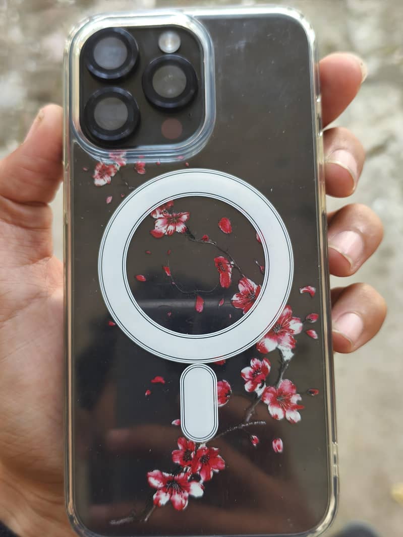 Apple iPhone 15 Pro Max 1