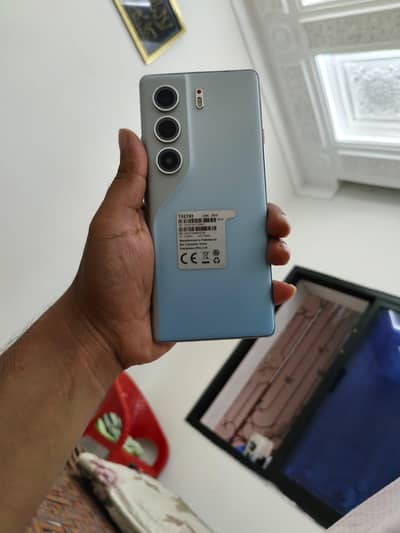 Tecno CAMON 40 Pro