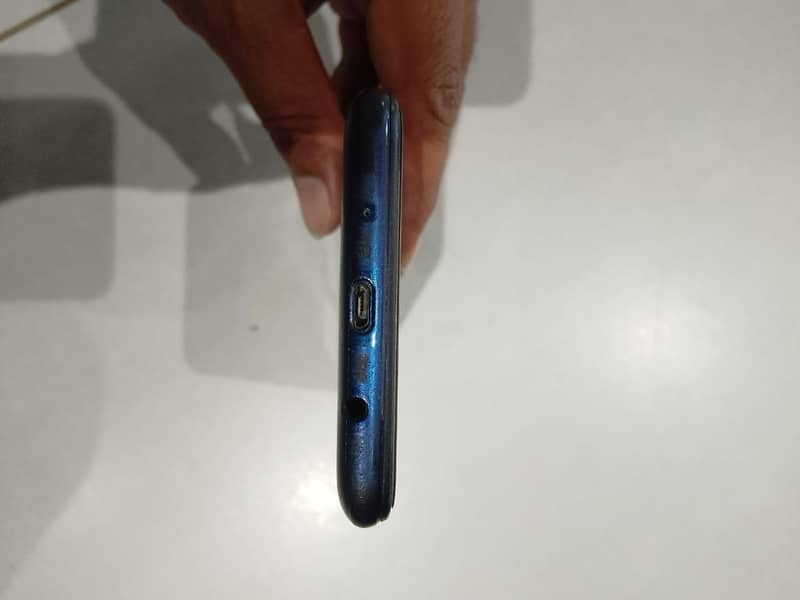 Tecno Pova 4