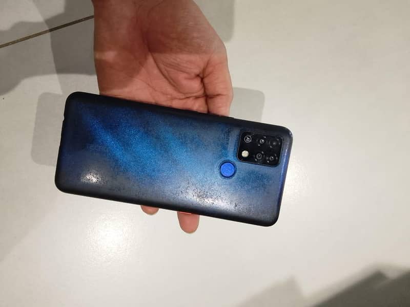 Tecno Pova 7