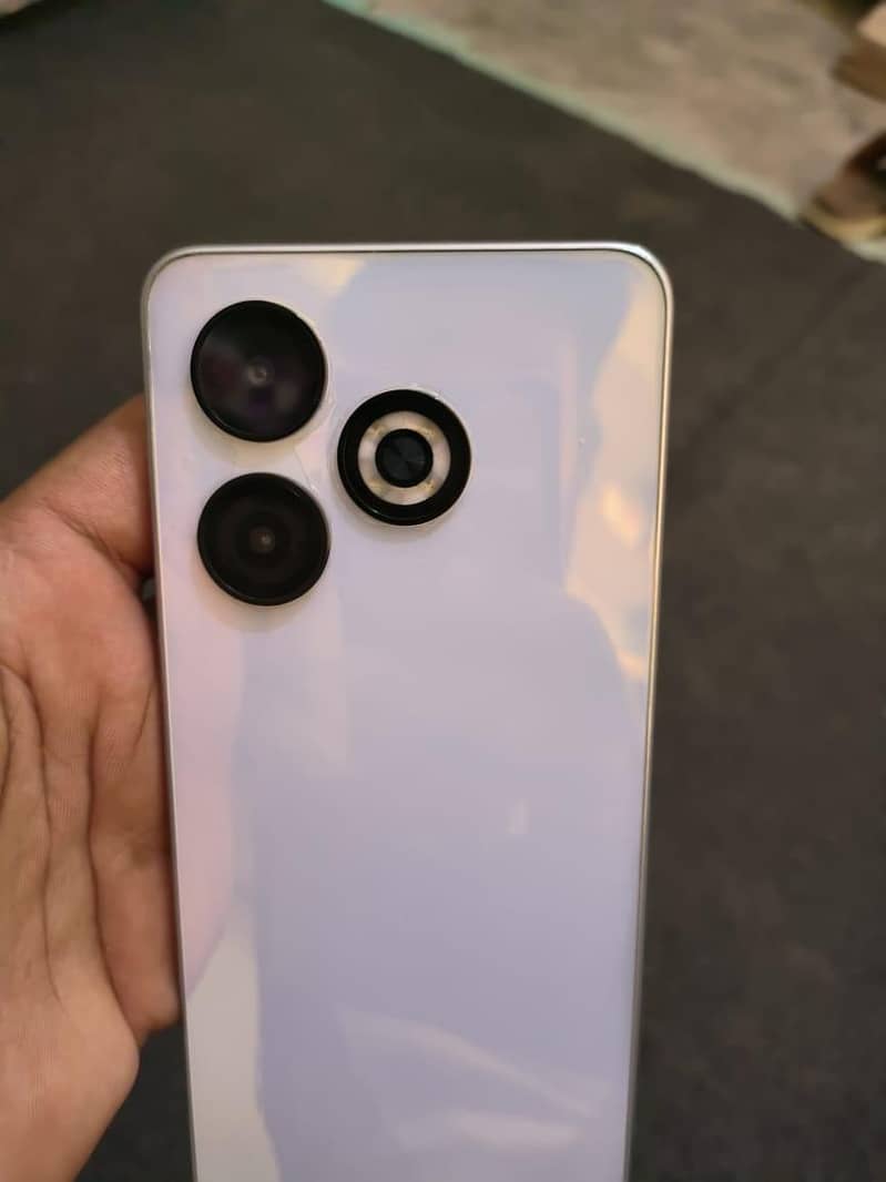Infinix Smart 8 2