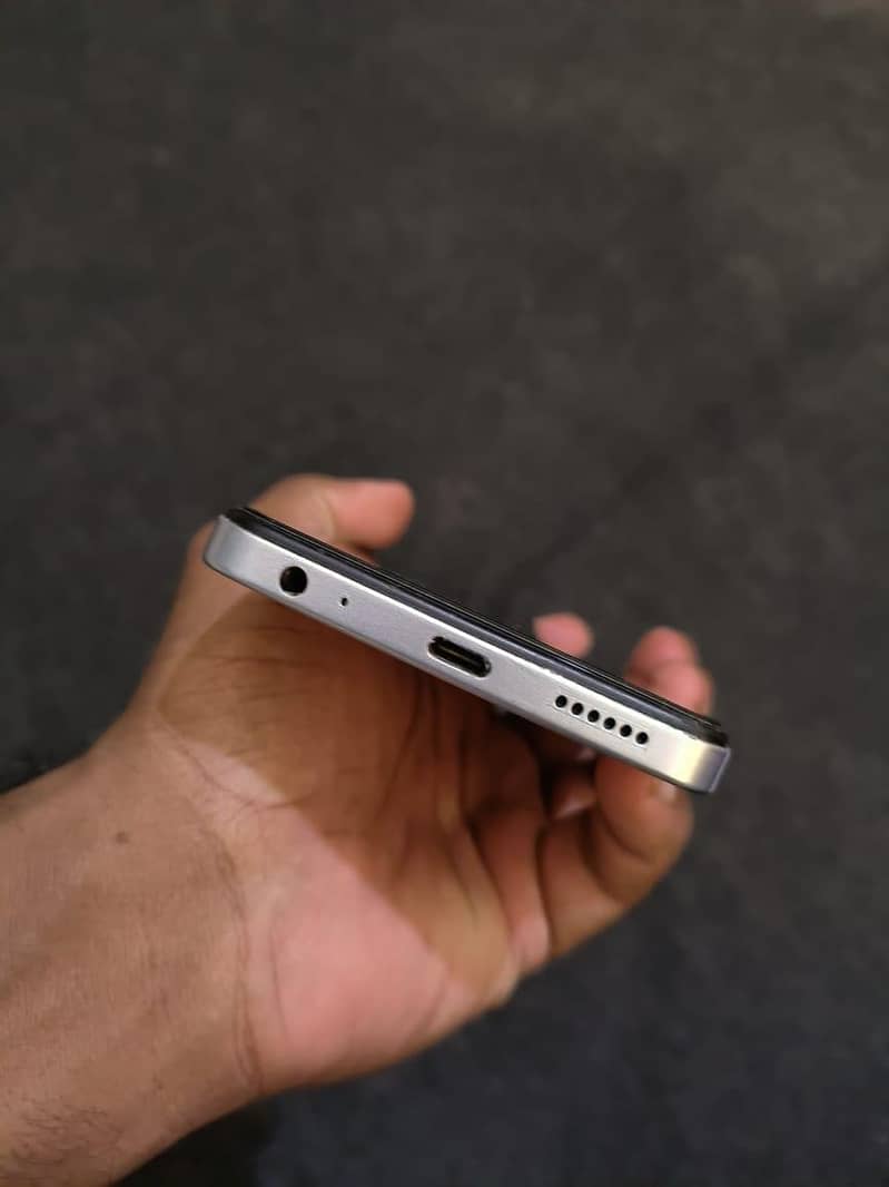 Infinix Smart 8 6