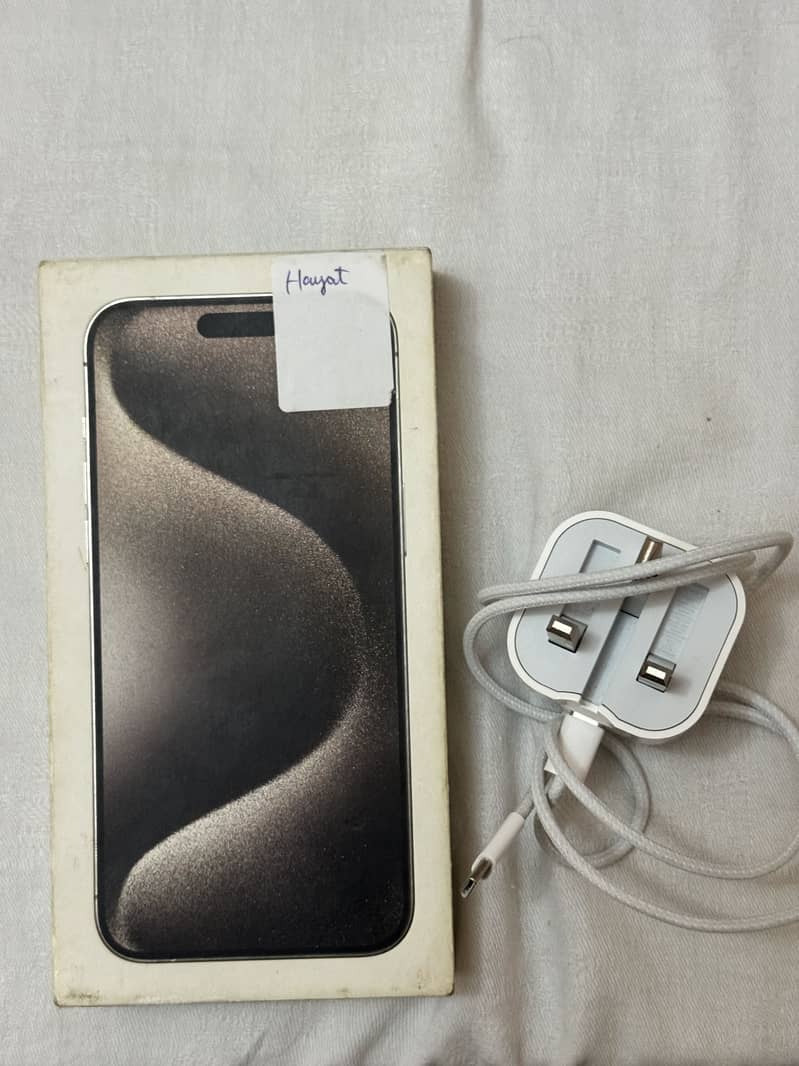 Apple iPhone 15 Pro Max 3