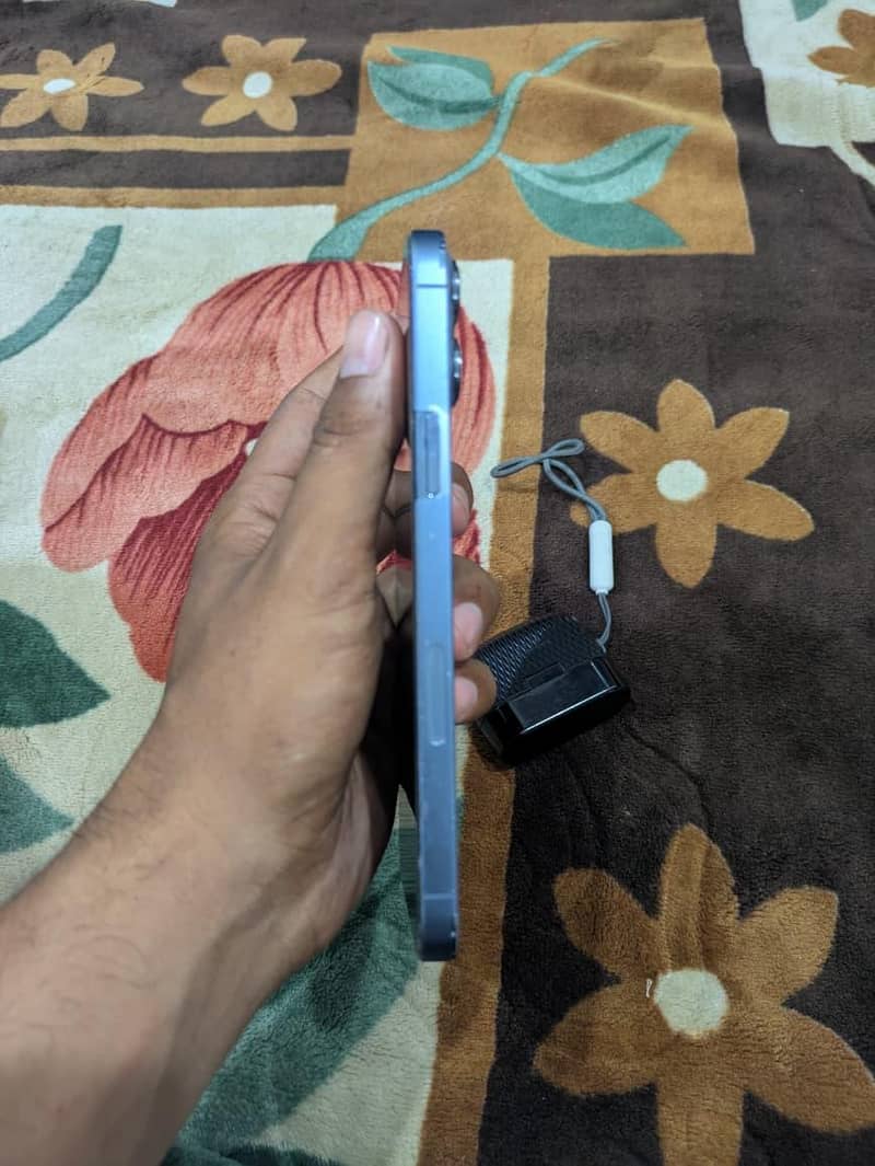 Apple iPhone 13 Pro Max 0