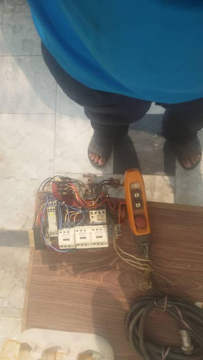 3 phase industrial lift control panel with remote