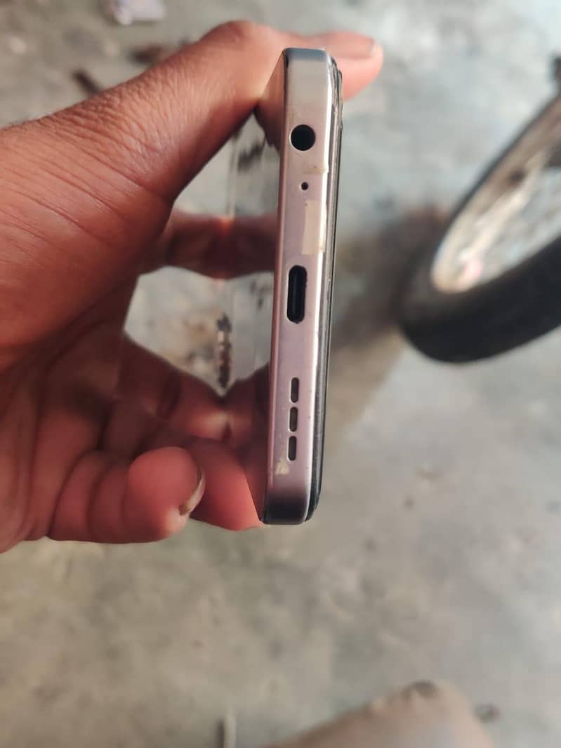 Tecno Spark Go 2 0
