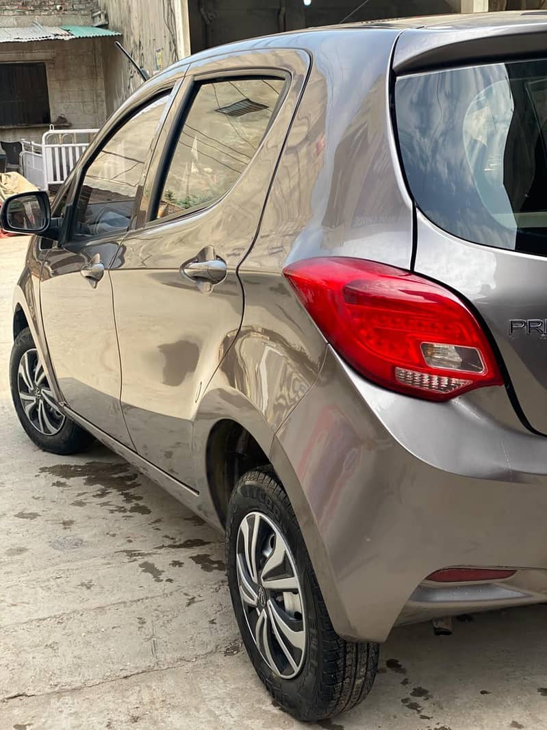 Prince Pearl 2022 - Cars - 1120778794