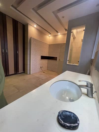Kanal House For Rent In Dha Phase5 Hote Location Neae Majid Park
