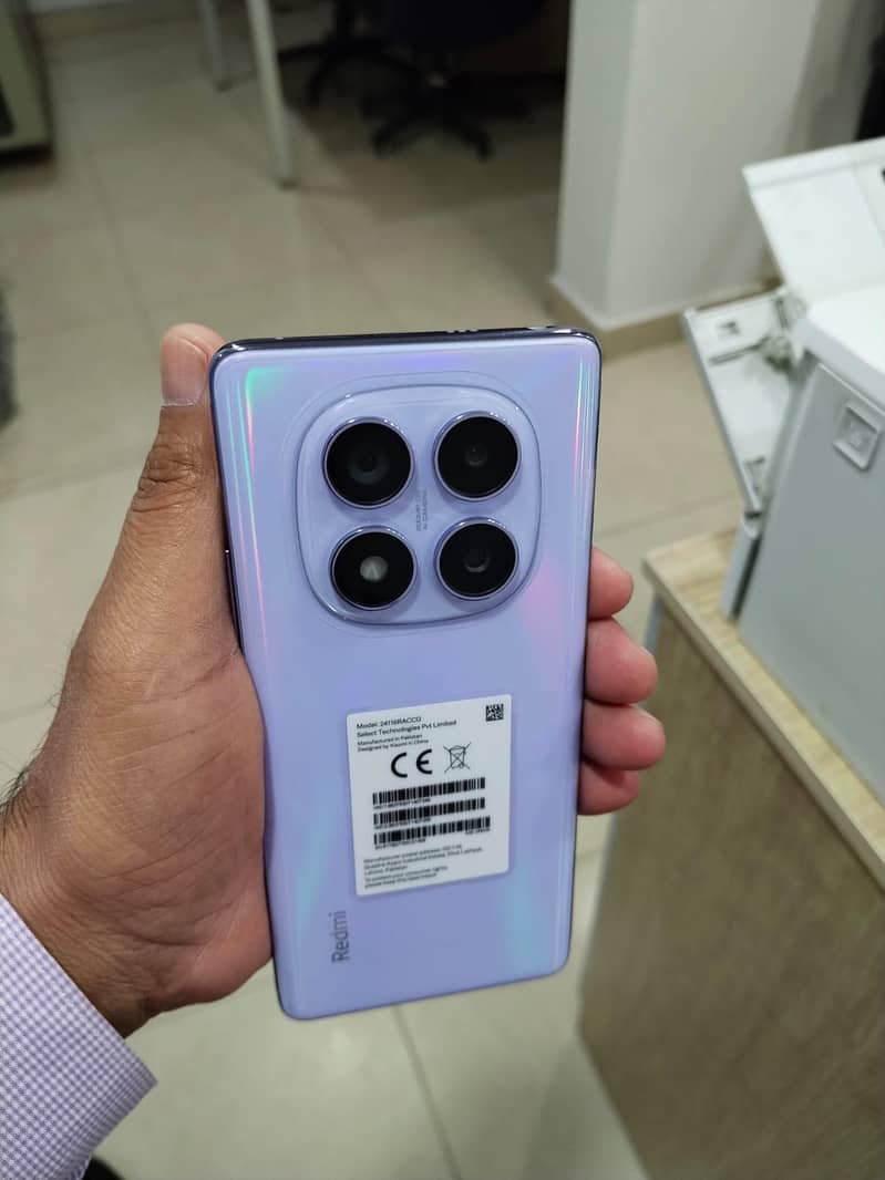 Xiaomi Redmi Note 14 Pro 0