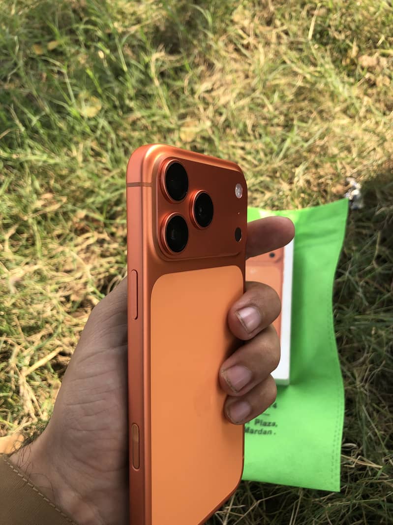 Apple iPhone 17 Pro Max 7