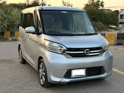Nissan Roox 2014