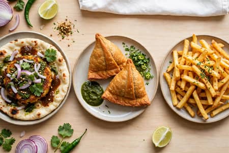 Akbari Mandi Special _ Naan Tikki_ Fresh Fries_ Samosa