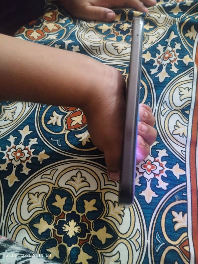 OPPO A6 4G 1