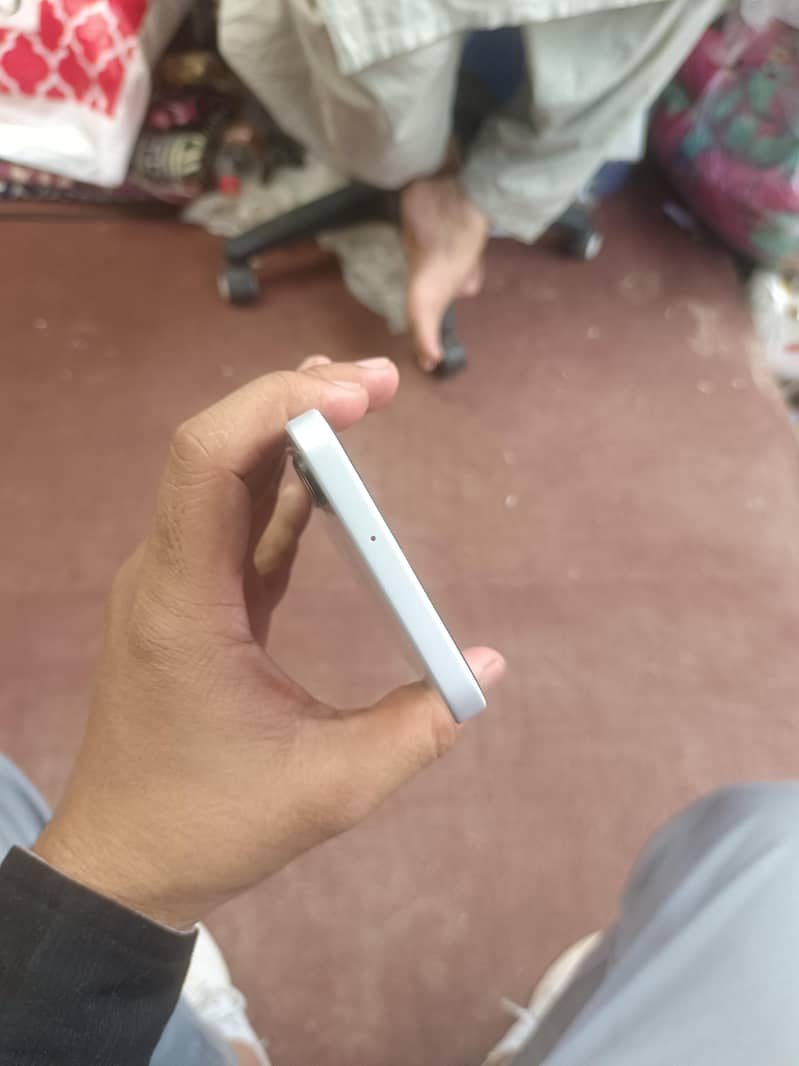 Samsung Mobile A16 1