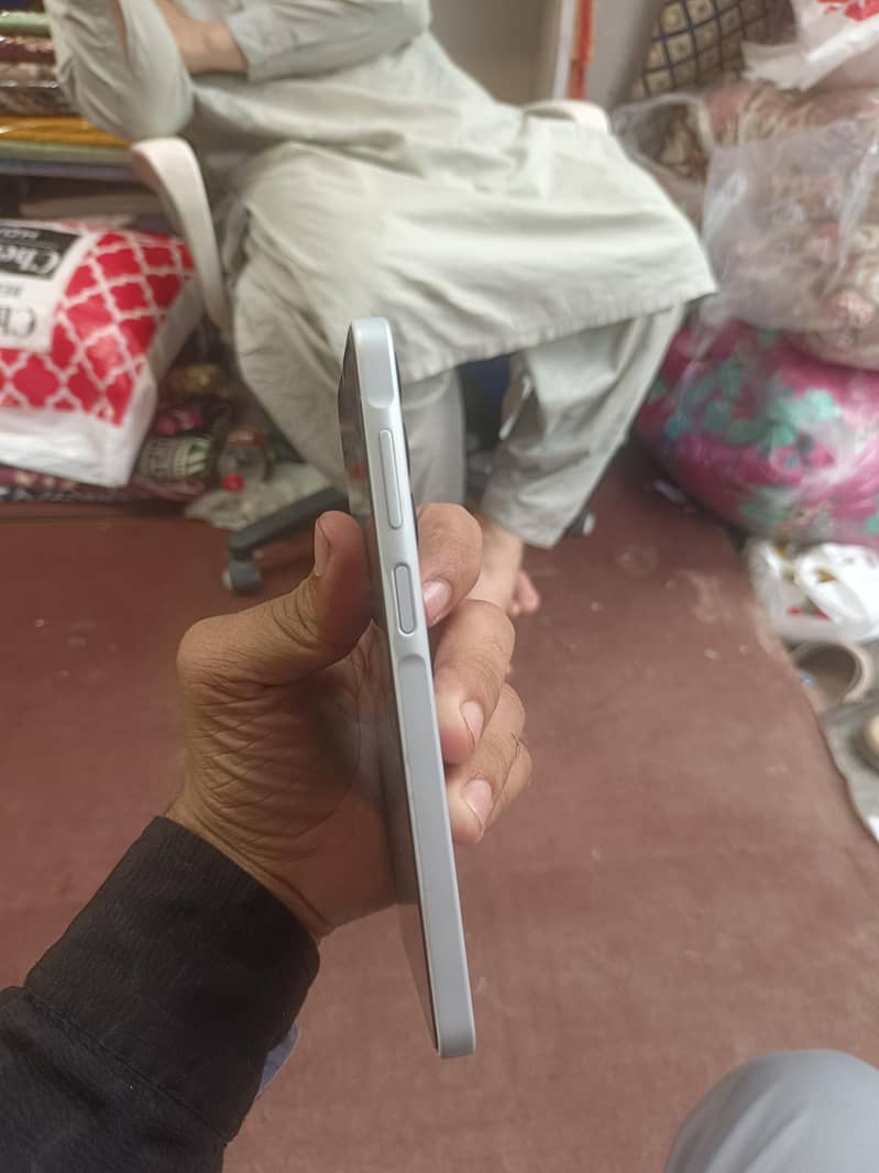 Samsung Mobile A16 3