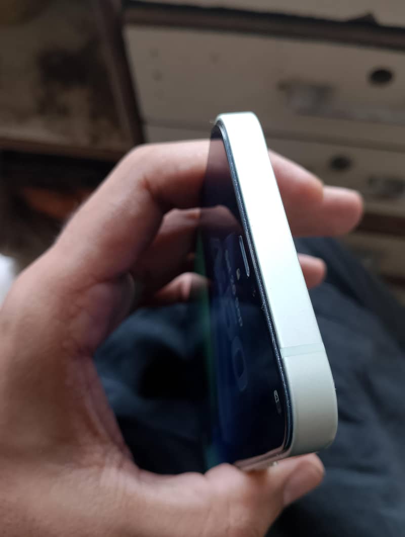 Apple iPhone 12 1