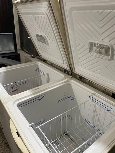 Waves Double-Door Refrigerator & Freezer – Urgent Sale