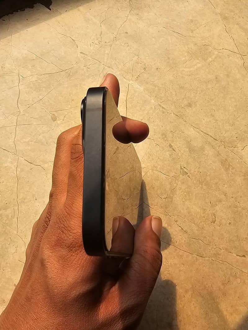 Apple iPhone 14 5