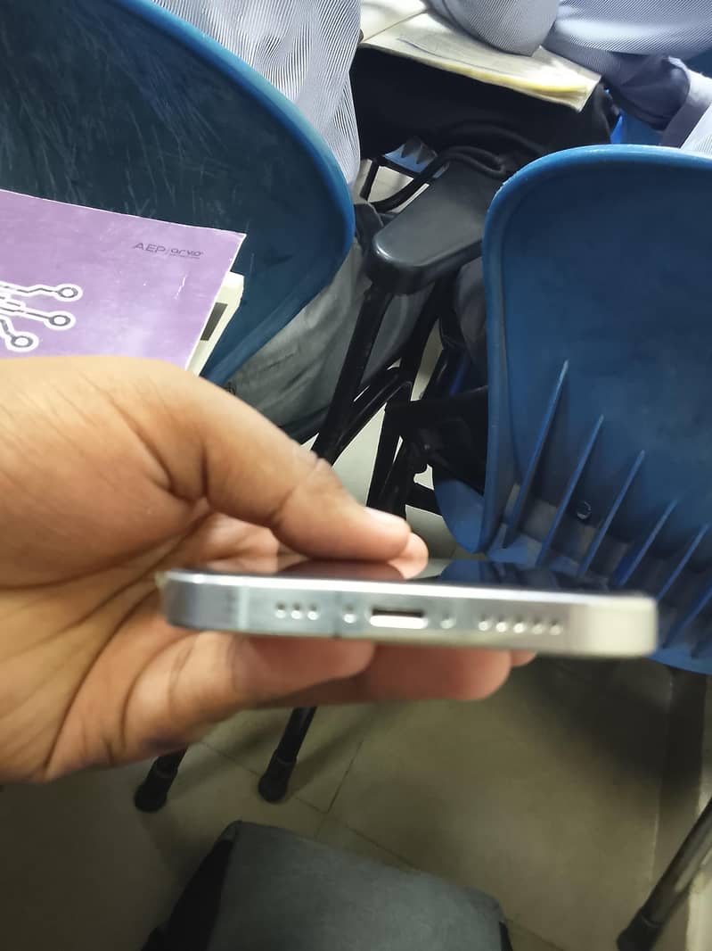 Apple iPhone 12 Pro 2