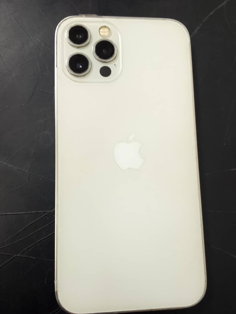 Apple iPhone 12 Pro 4