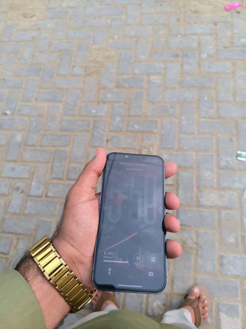 Apple iPhone 13 Pro 3