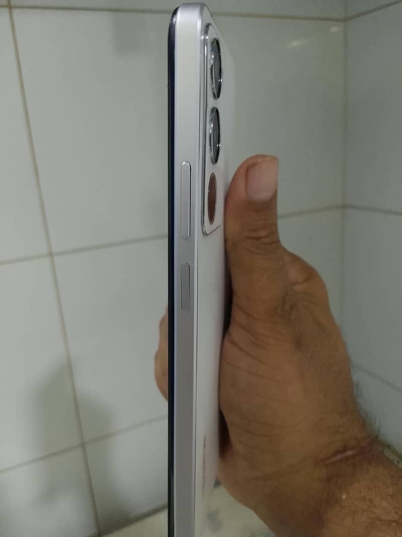 Realme C71 4