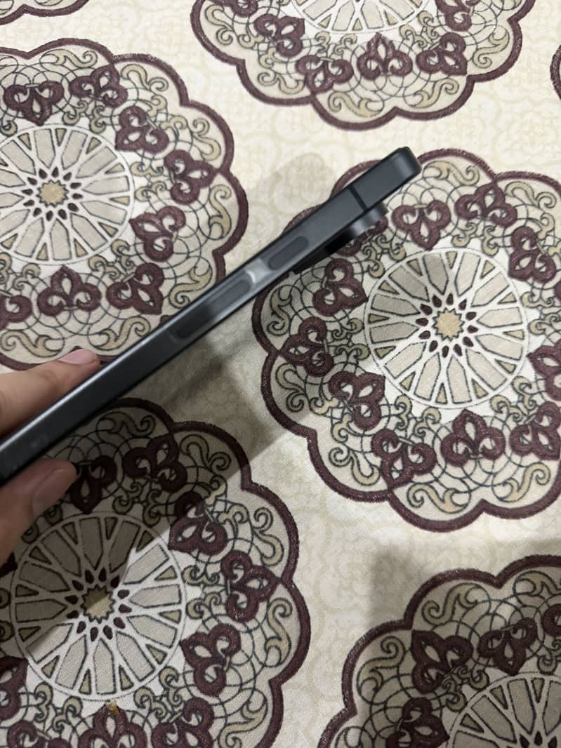 Google Pixel 9 3