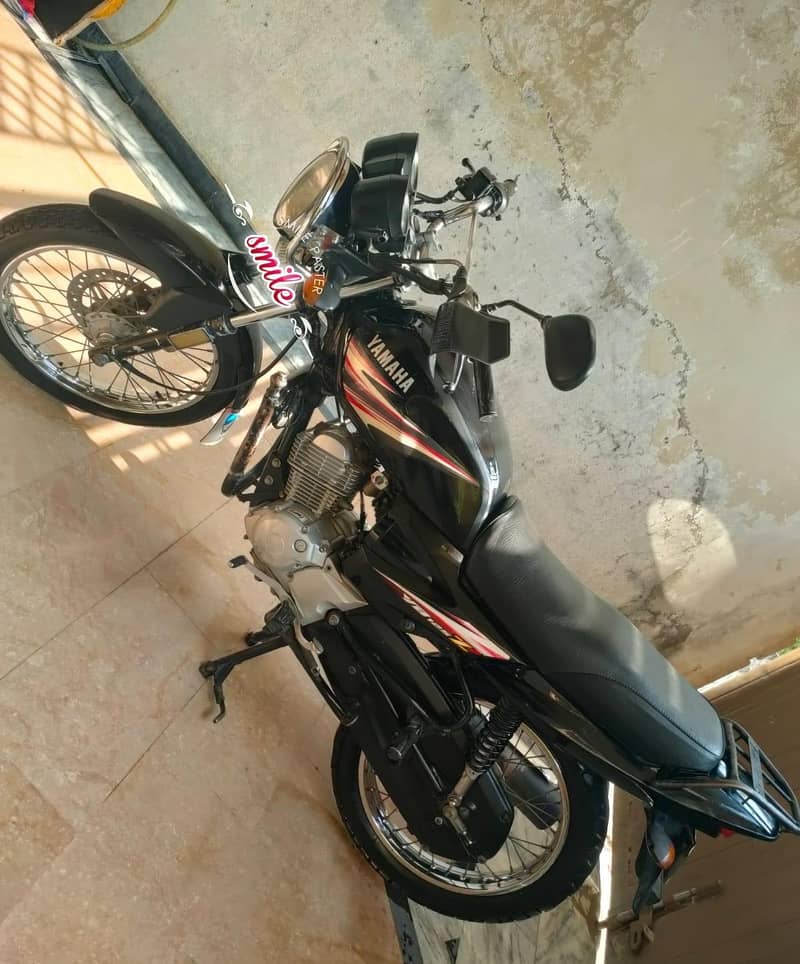 Ybr 125 1