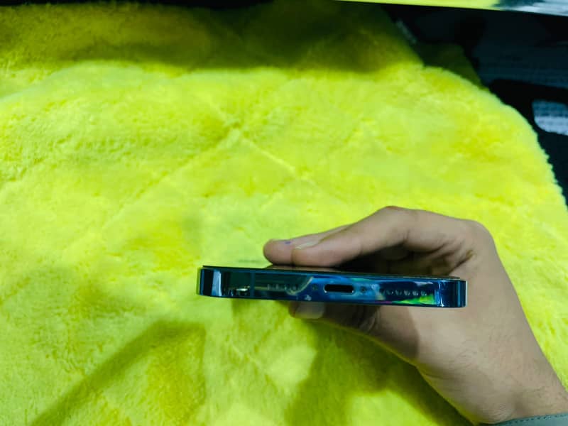 Apple iPhone 13 Pro Max 3