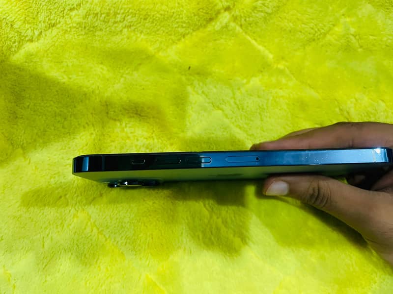 Apple iPhone 13 Pro Max 6