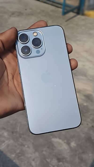 Apple iPhone 13 Pro