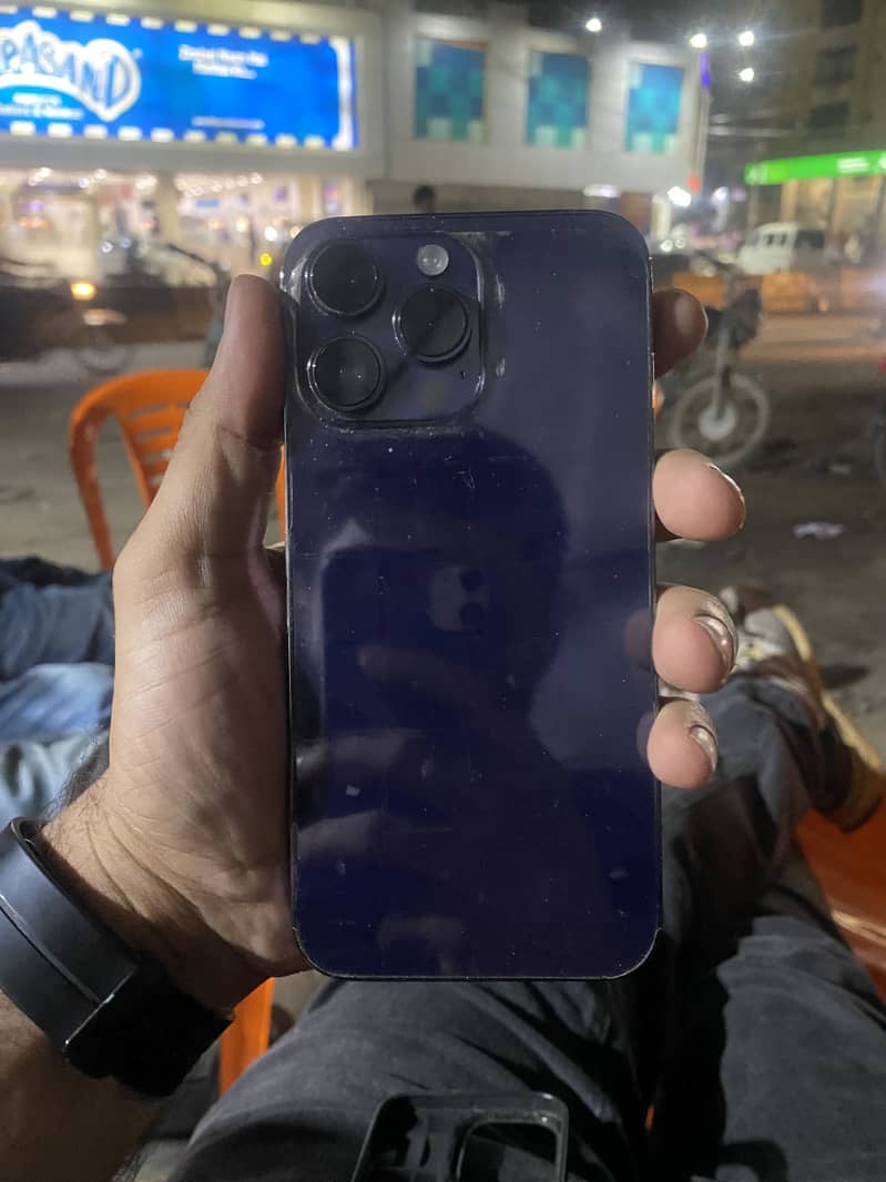 Apple iPhone 14 Pro Max 3