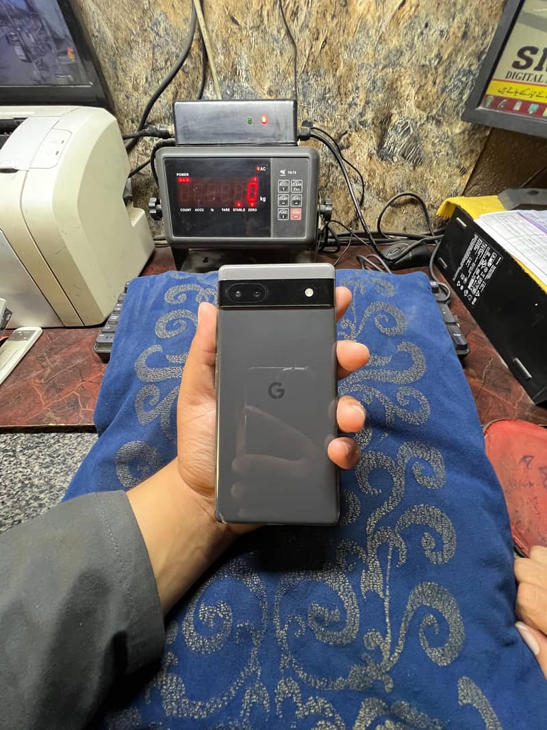 Google Pixel 6a 1
