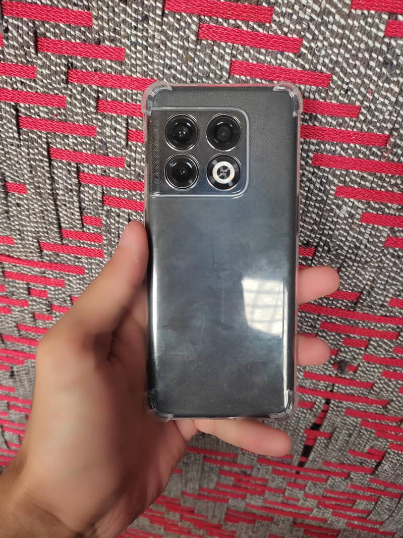 One Plus 10 Pro 1