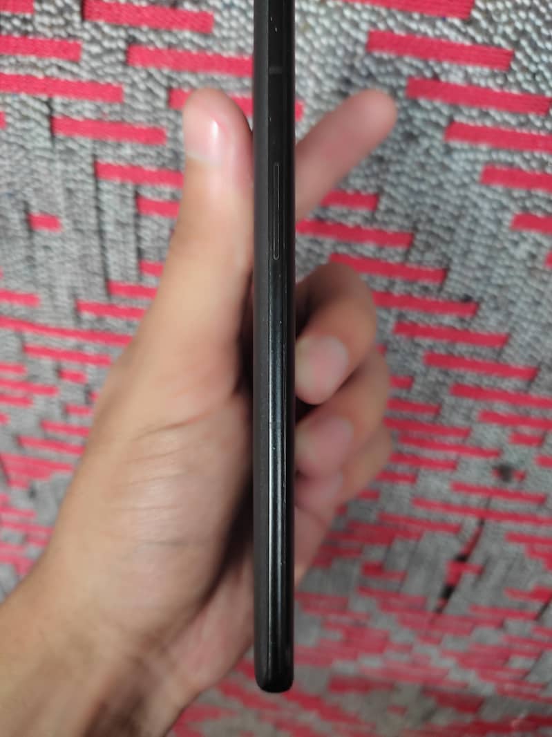 One Plus 10 Pro 4