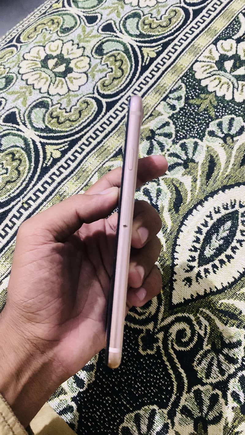Apple iPhone 8 bypass 4