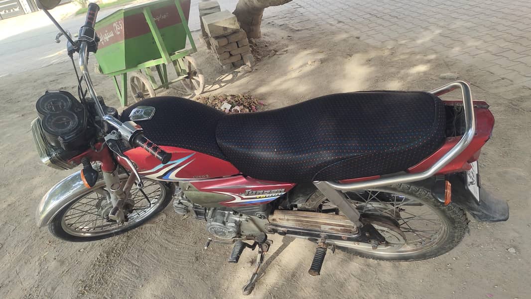 Yamaha janoon 2012 model 1