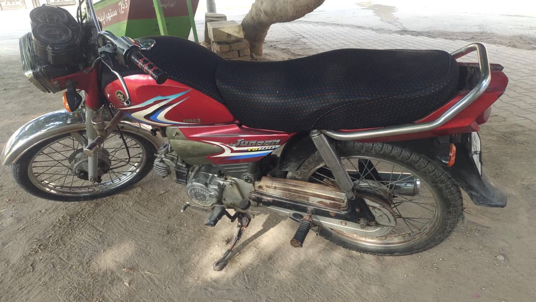 Yamaha janoon 2012 model 2