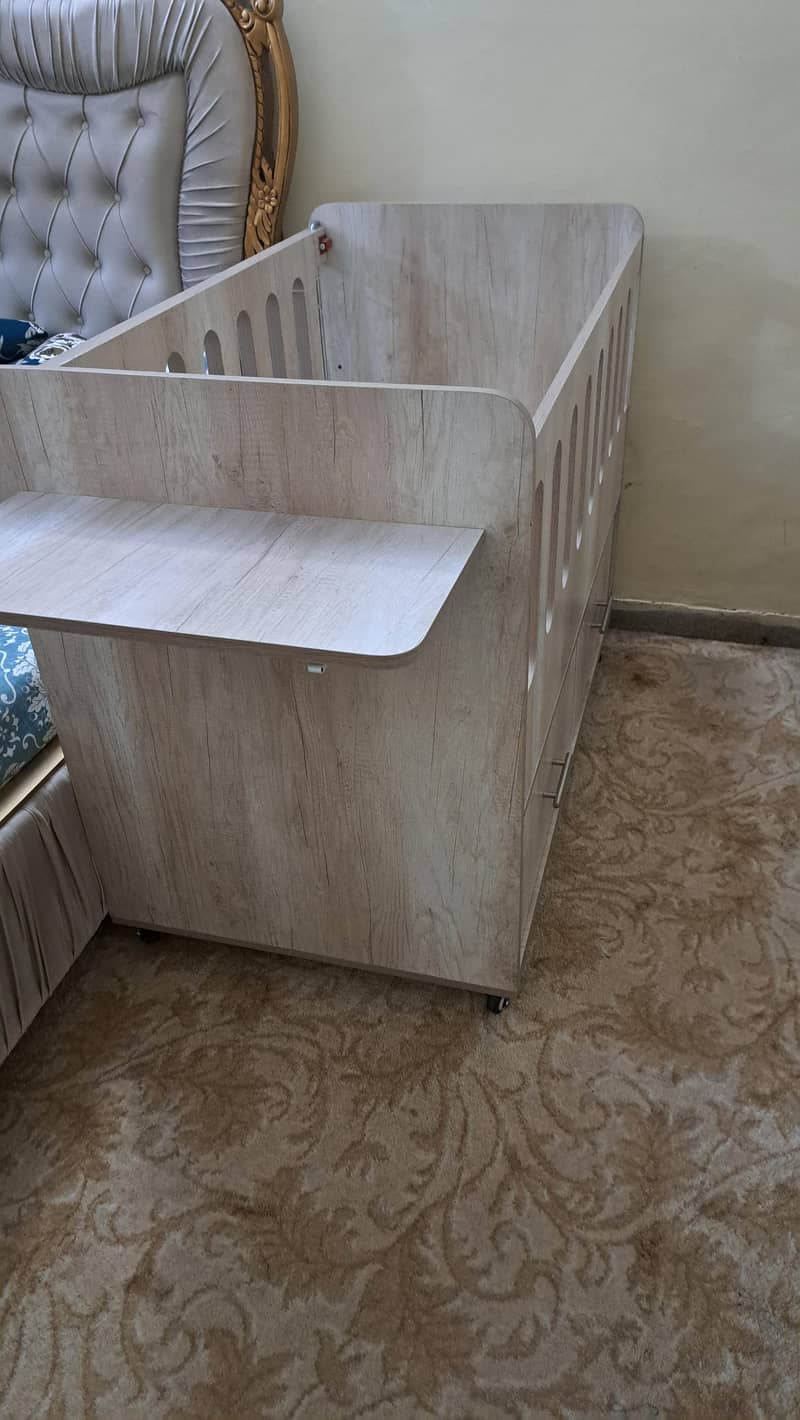 Baby Cot 2