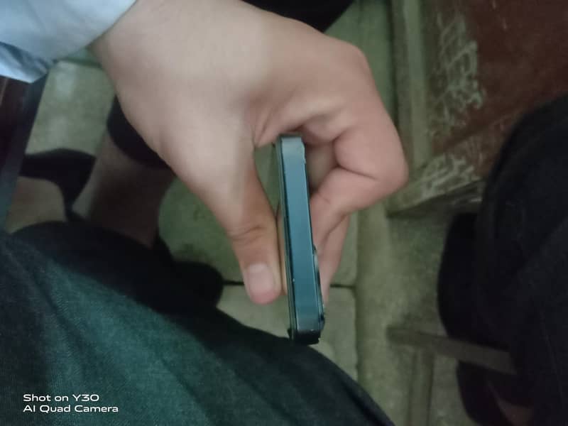 Apple iPhone 13 3