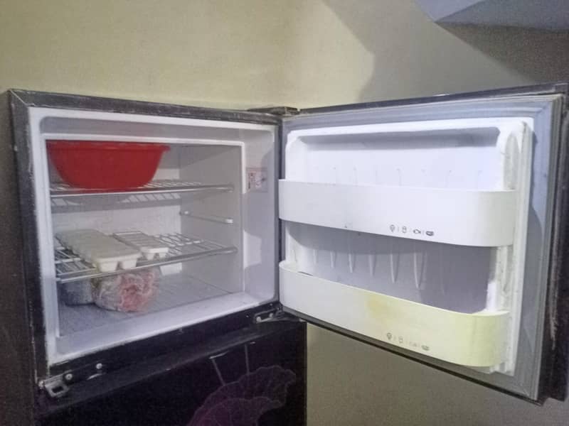 Orient fridge 10 cubic 2